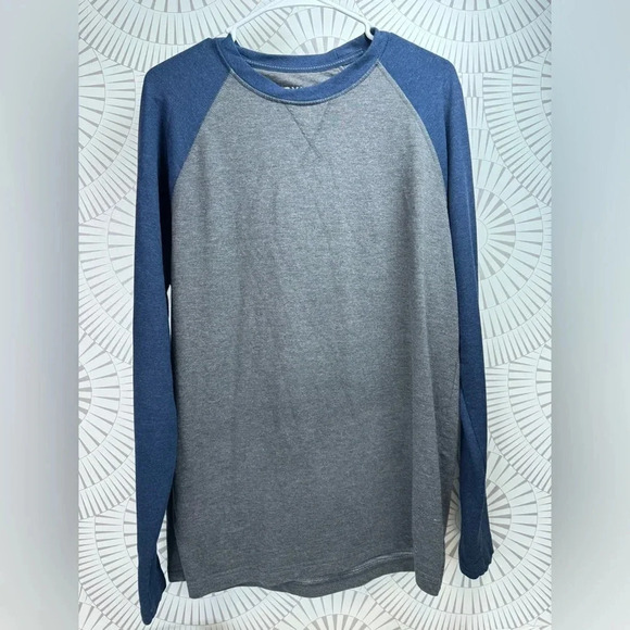 Orvis Men’s Long Sleeve T-Shirt Gray Body with Navy Blue Arms‎ Medium - Picture 1 of 5